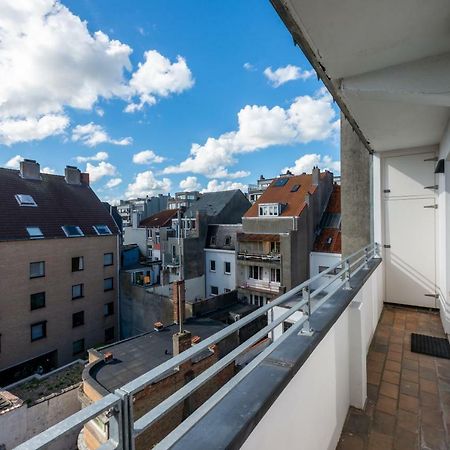 Modern Apartment With Free Parking أوستيند المظهر الخارجي الصورة