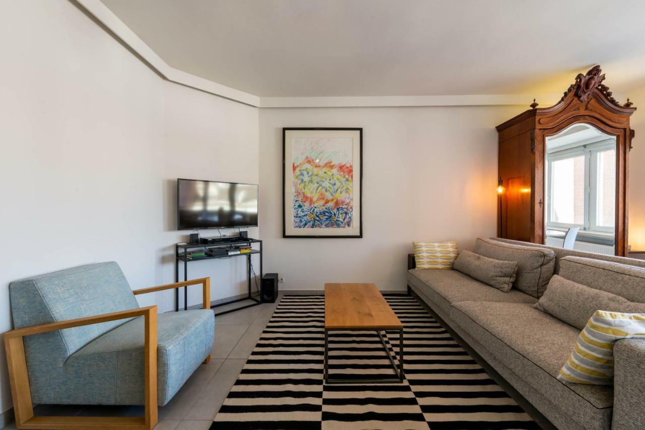 Modern Apartment With Free Parking أوستيند المظهر الخارجي الصورة