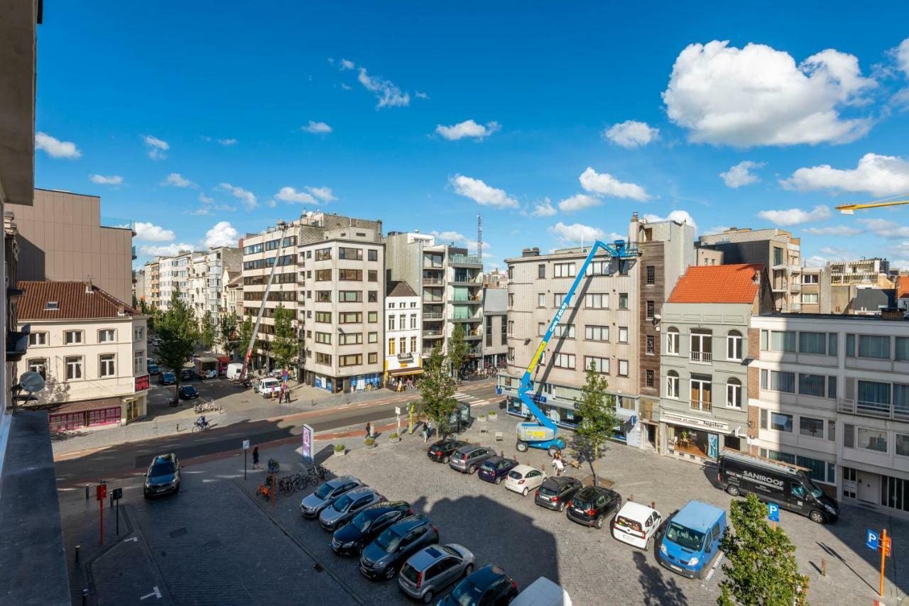 Modern Apartment With Free Parking أوستيند المظهر الخارجي الصورة